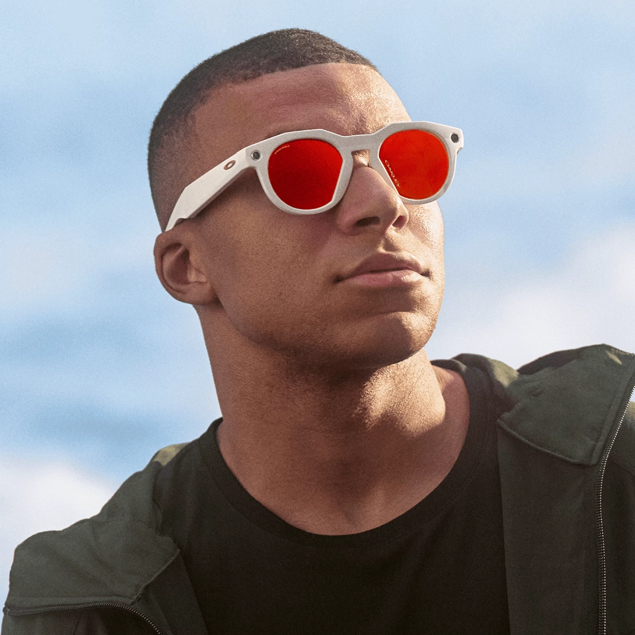 Oakley Meta HSTN – แว่น AI อัจฉริยะกันน้ำ กันเหงื่อ ลุยได้ทุกที่ บันทึกไว้ในทุกเฟรม