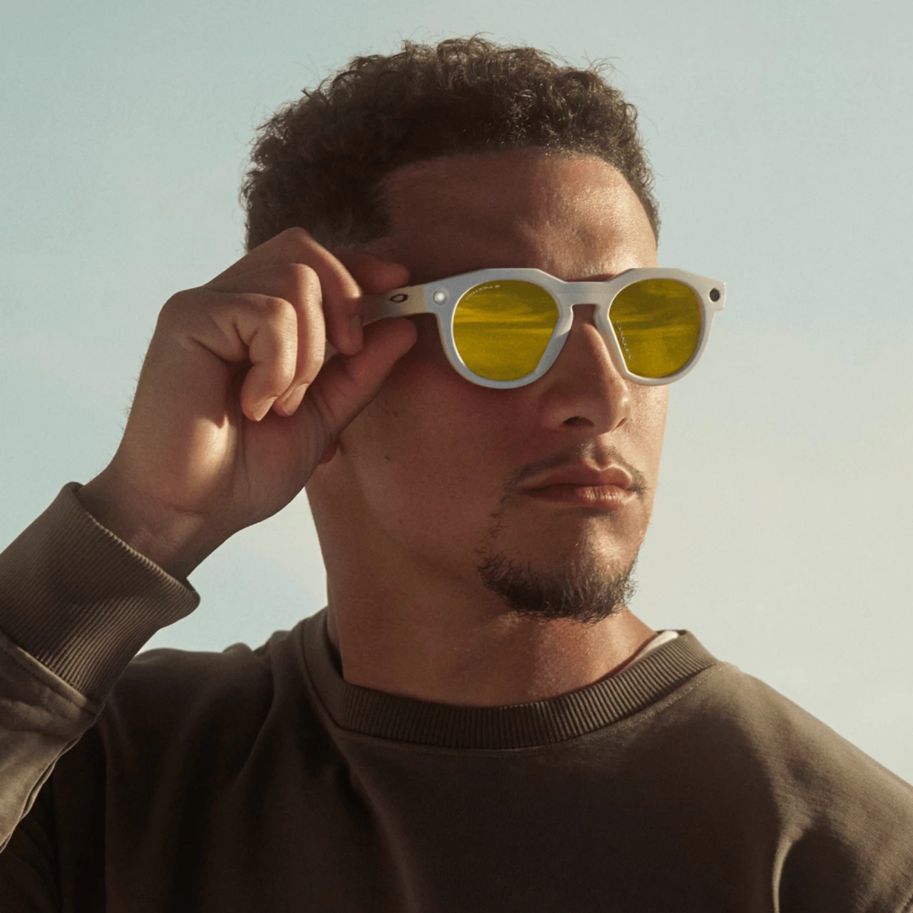 Oakley Meta HSTN – แว่น AI อัจฉริยะกันน้ำ กันเหงื่อ ลุยได้ทุกที่ บันทึกไว้ในทุกเฟรม