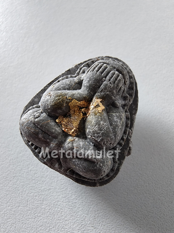 ปิดตา ลป.ม่น