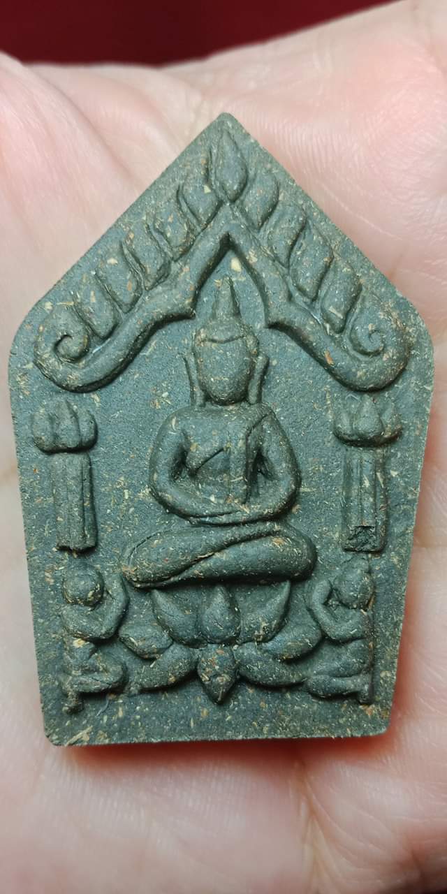 พระขุนแผนพราย ๓ เชื้อ ๕ เสือสุพรรณ พรายแม่วันทอง(เนื้อดำ) หลวงปู่นิ่มวัดพุทธมงคล จ.สุพรรณบุรี