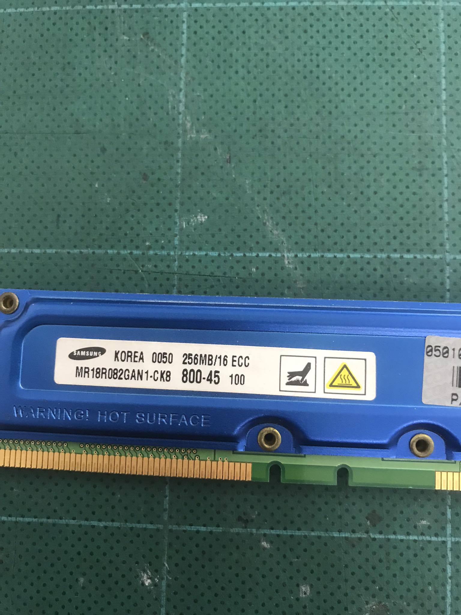 HP 256MB PC800 800MHz RDRAM 184-pin ECC RAM / 402835-862 / MR18R082GAN1-CK8 // (USED) สินค้ารับประกัน โดย บริษัท อะไหล่เซิร์ฟเวอร์ จำกัด