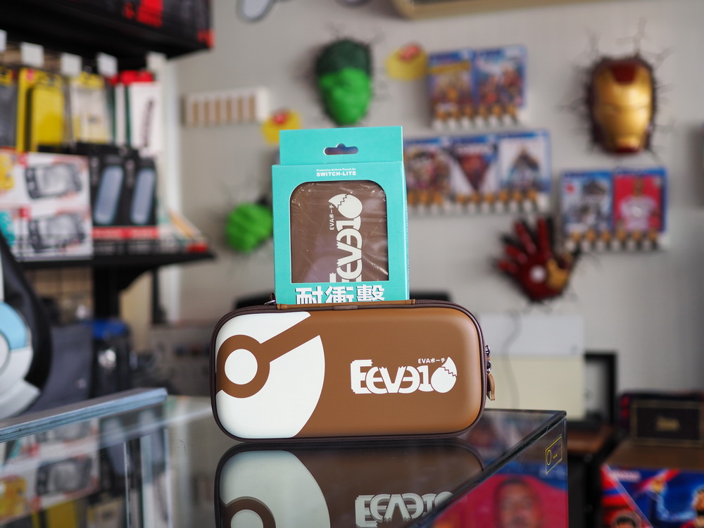 Nintendo Switch Lite Case Hard Pouch Eevee + ขาตั้ง