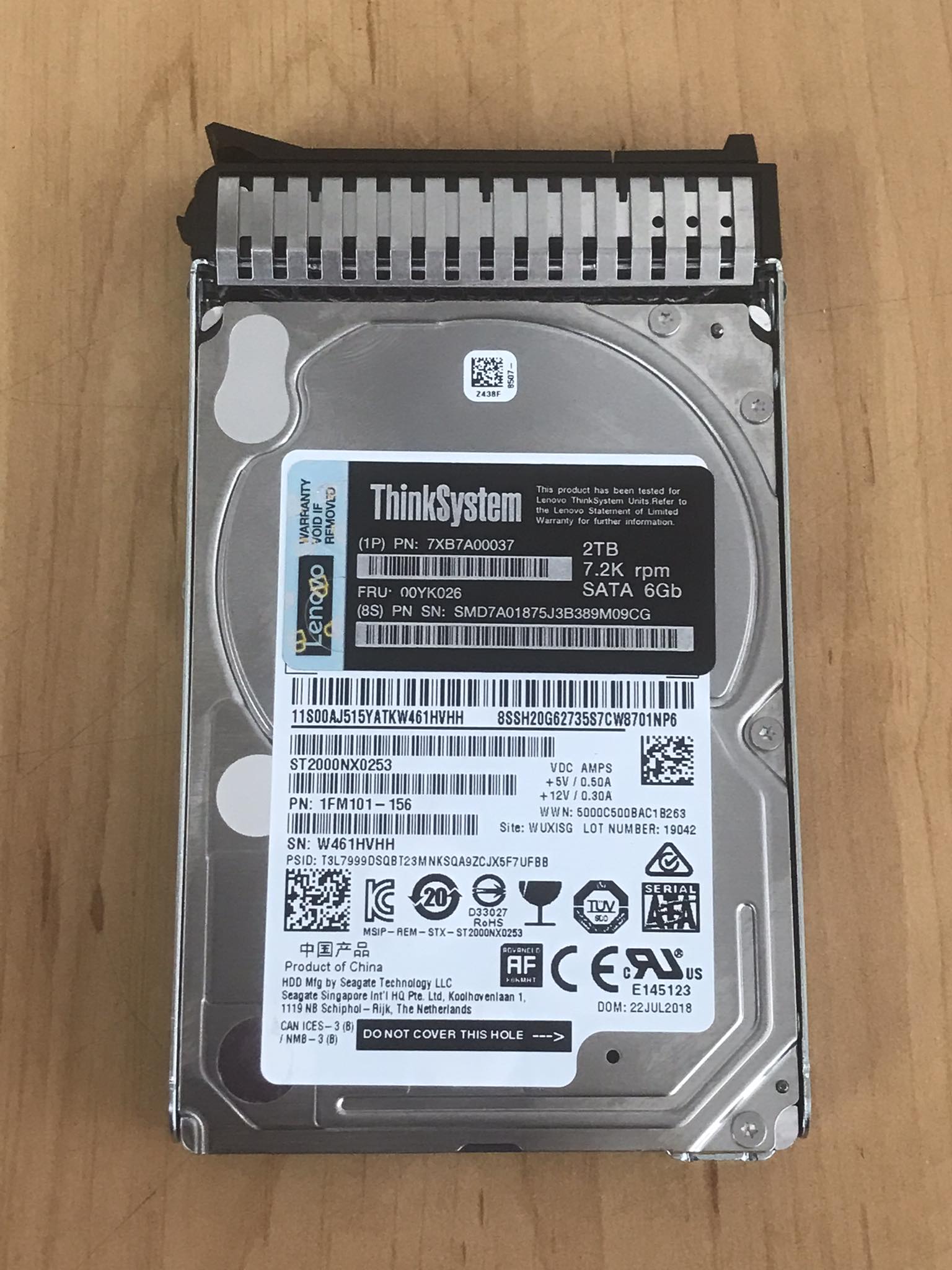 Lenovo 2TB 7.2K 6G SATA 2.5'' 512e G4HS HDD // 00YK026 / 7XB7A00037 (Used) // สินค้ารับประกัน โดย บริษัท อะไหล่เซิร์ฟเวอร์ จำกัด