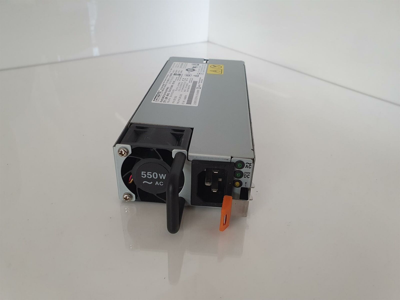 IBM Supply 550W Hot-Swap AC power supply for IBM x3500 M5 x3550 M5 x3650 M5 // 00YL553 (Used) // สินค้ารับประกัน โดย บริษัท อะไหล่เซิร์ฟเวอร์ จำกัด