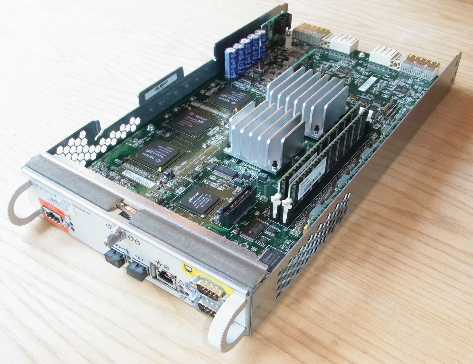 OEM Dell emc Clariion CX300 1GB Storage Processeur Carte PCB UJ465 // 100-561-501 (Used) // สินค้ารับประกัน โดย บริษัท อะไหล่เซิร์ฟเวอร์ จำกัด