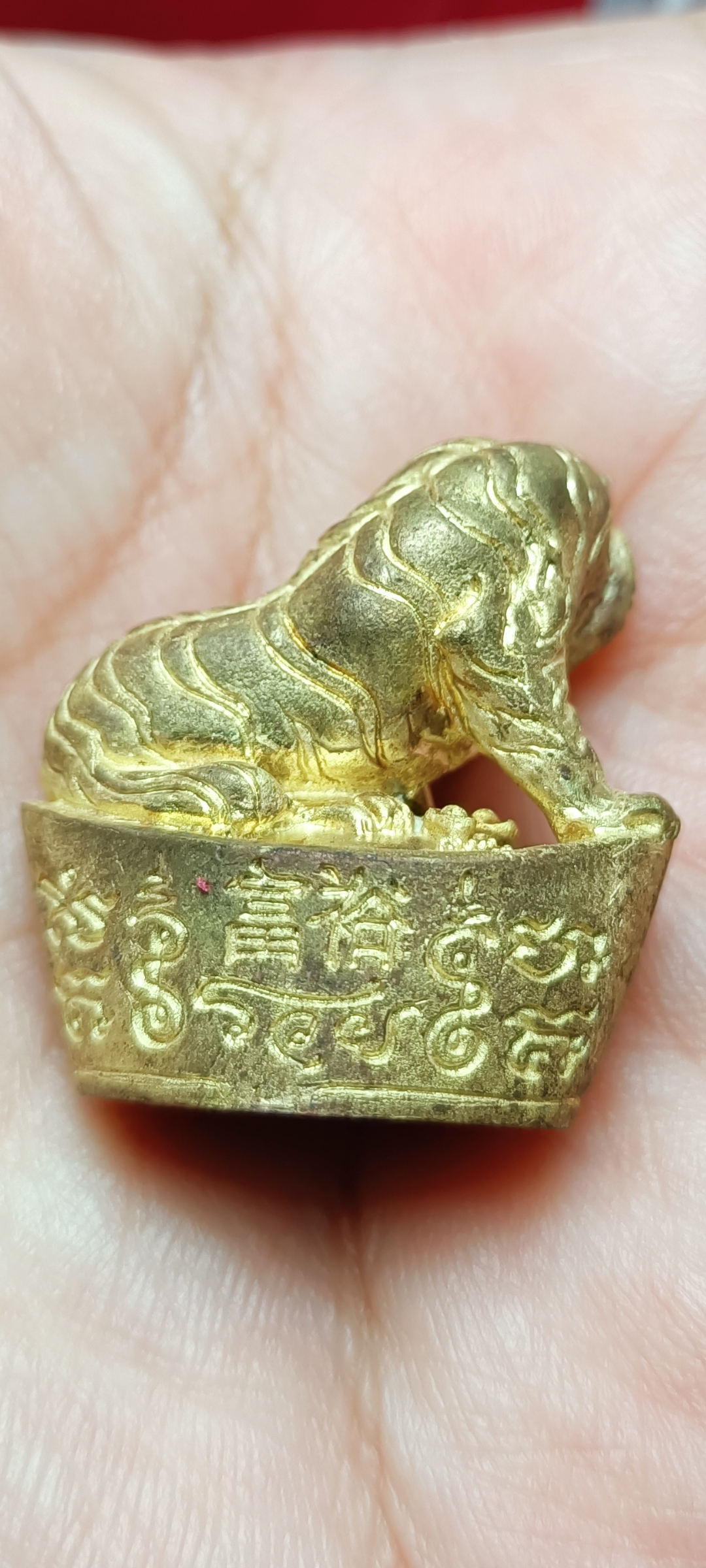 พญาเสือเจ้าสัวเรียกทรัพย์ หลวงปู่พริ้ง วัดซับชมพู่ จ.เพชรบูรณ์ เนื้อทองทิพย์รุ่นแรก ปี 2559