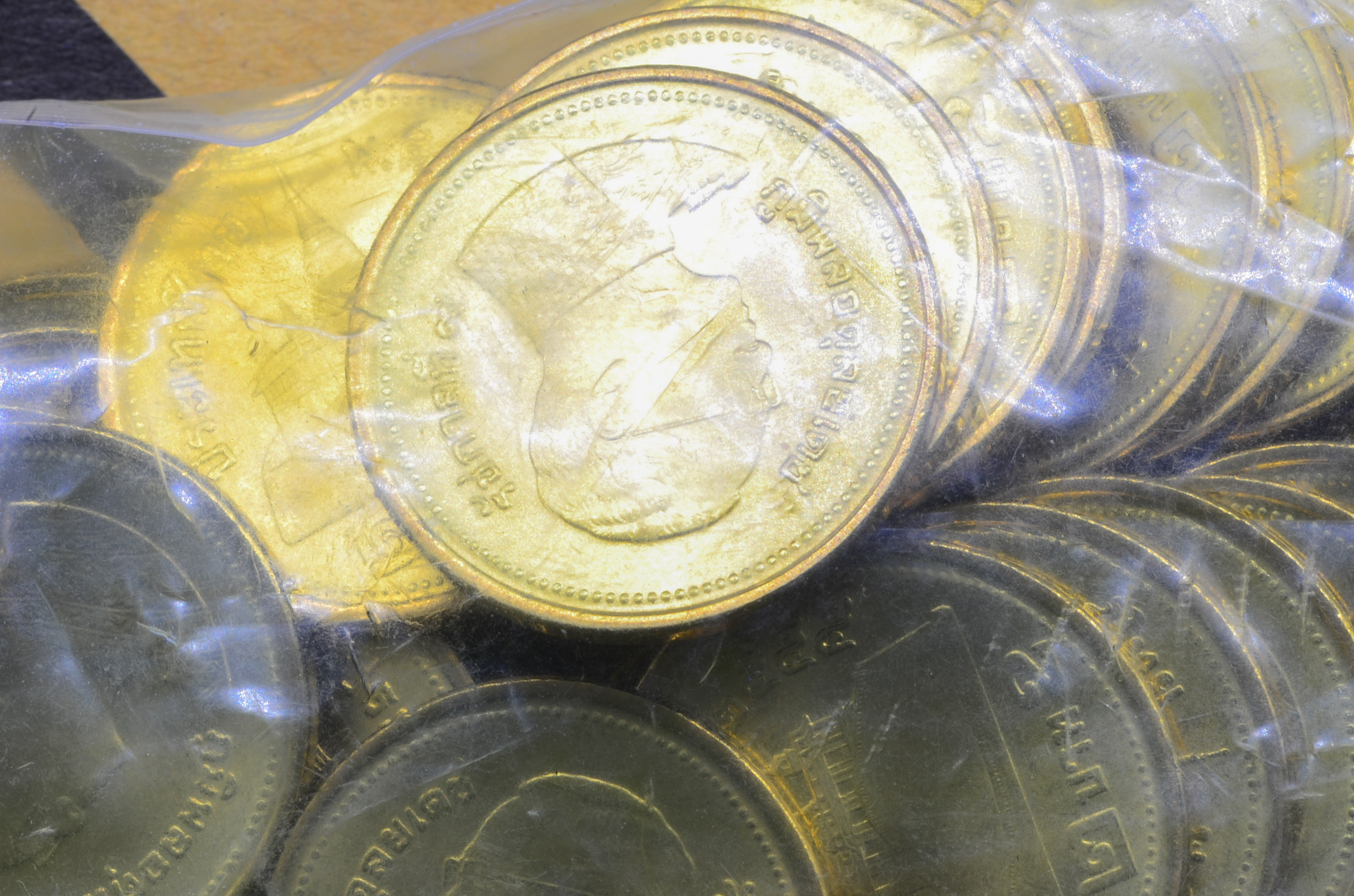 เหรียญ 2 บาท พ.ศ.2555 1ถุง 100เหรียญ UNC