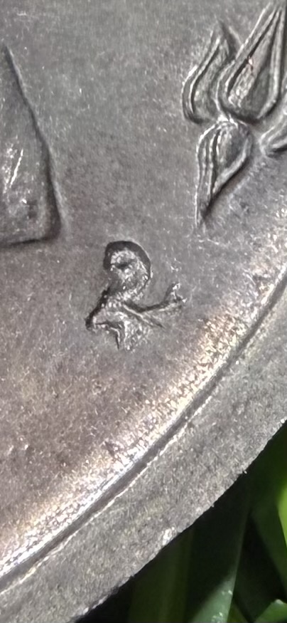 เหรียญพระพิฆเณศร์ หลังจุฬาลงกรณ์ บรมราชาธิราช (รัชกาลที่ 5) "รุ่นแรก" มูลนิธิพระพิฆเนศ โบสถ์พราหมณ์ เสาชิงช้า กทม. ปี2535 #เนื้อนวะ