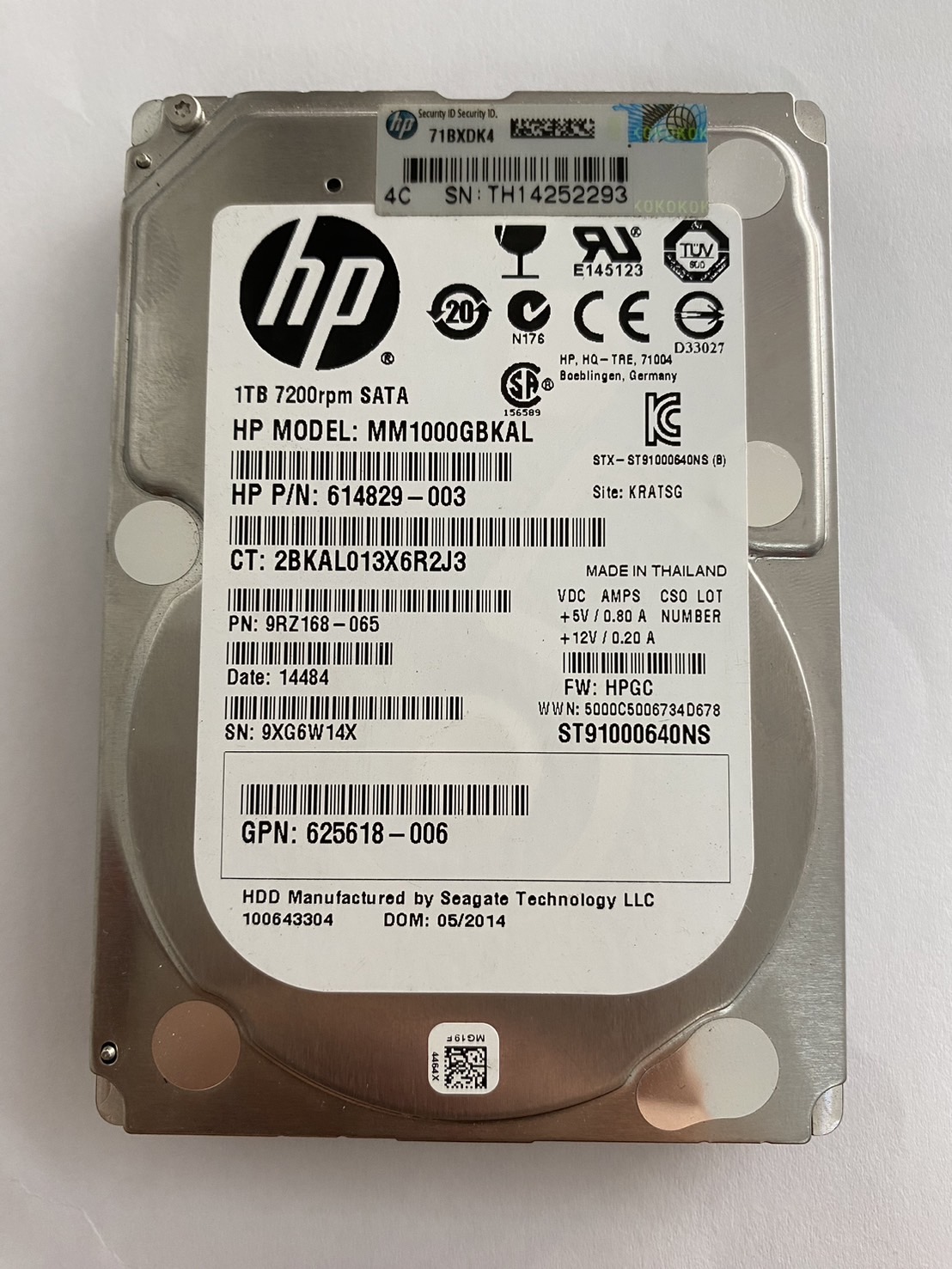 HP 1TB 7.2K 6G SATA 2.5" Server Hard Drive // HDD 614829-003 / MM1000GBKAL / ST91000640NS / GPN 625618-006 / 9RZ168-065 (Used) // สินค้ารับประกัน โดย บริษัท อะไหล่เซิร์ฟเวอร์ จำกัด