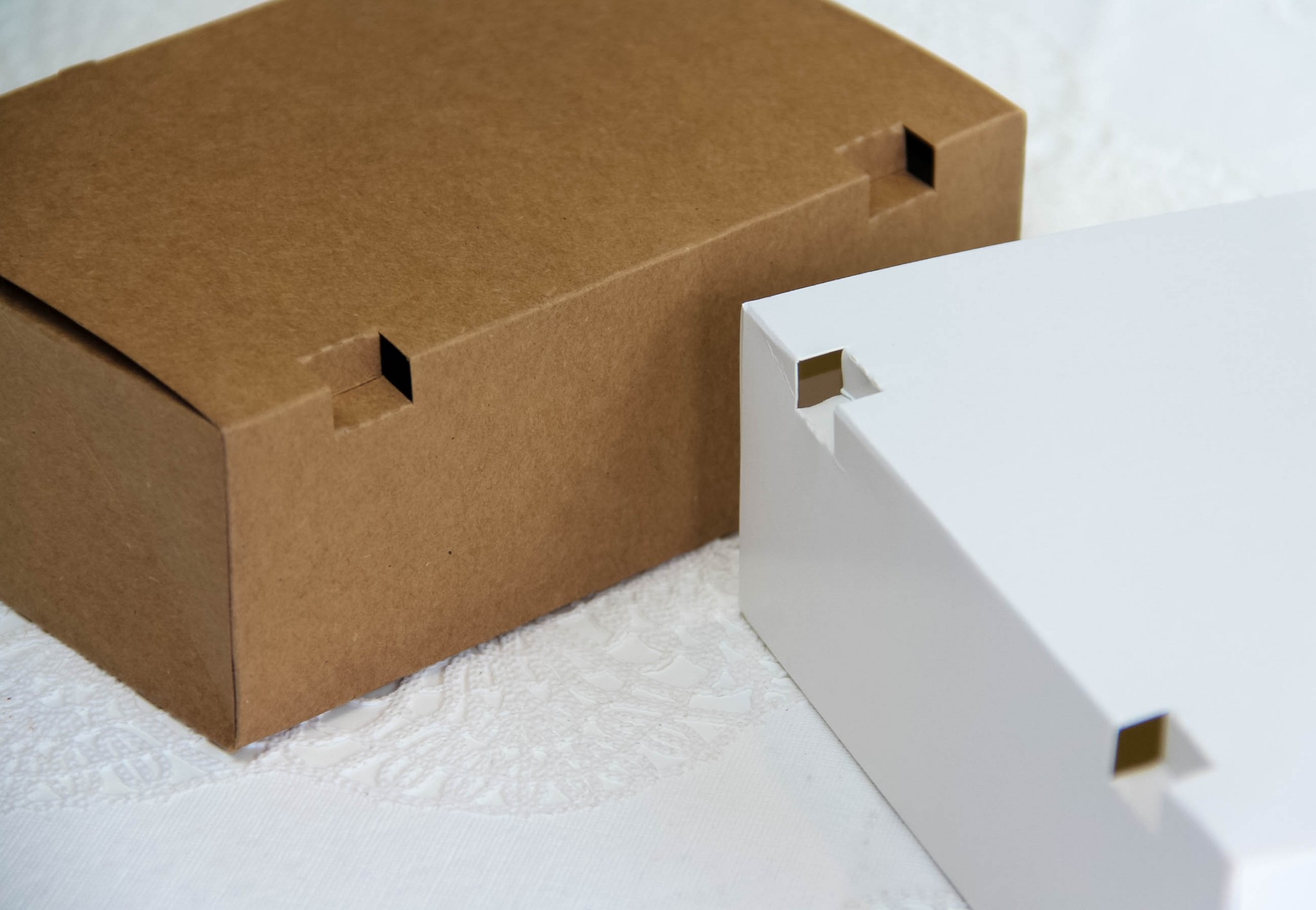 กล่อง POP UP ขนาด 13.7 x 19.7 x 6.7 ซม. กระดาษคราฟ ไซส์ L