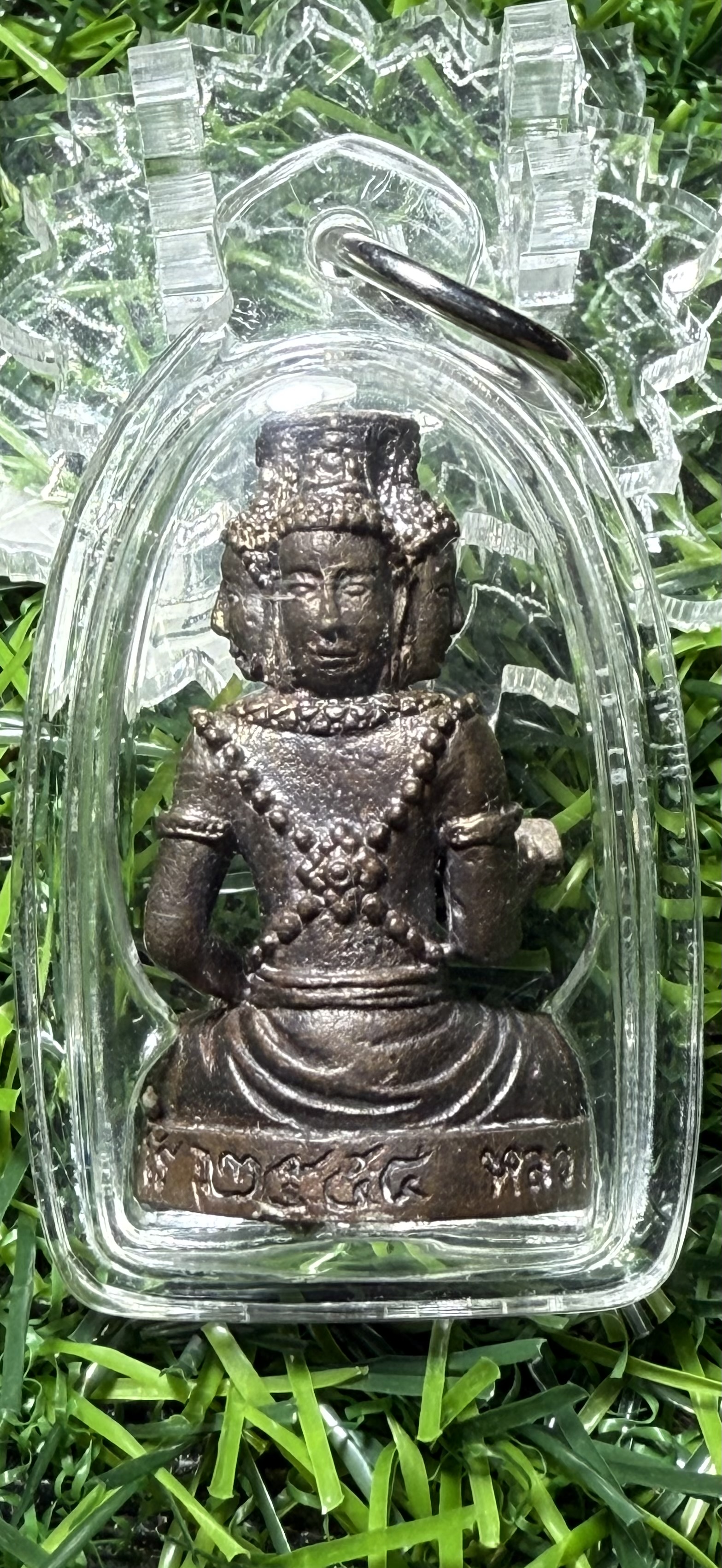 พระพรหมชัยวรมัน ตำหรับขอมโบราณ เนื้อเทวะรูปขอมโบราณ อุตผงพุทธคุณทางโชคลาภเมตตามหานิยม ปลุกเสกโดยหลวงปู่แวนกาย