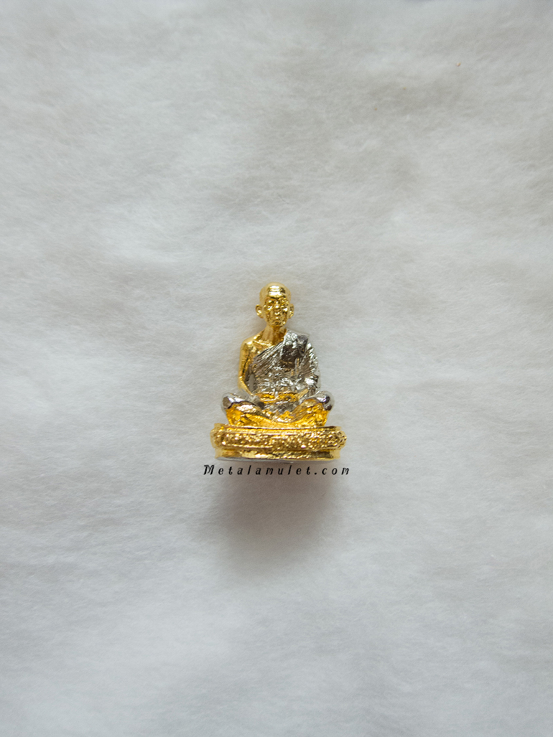 รูปหล่อหลวงพ่อคูณ รุ่นกูให้รวย คู่เงิน-คู่ทอง ปี 36