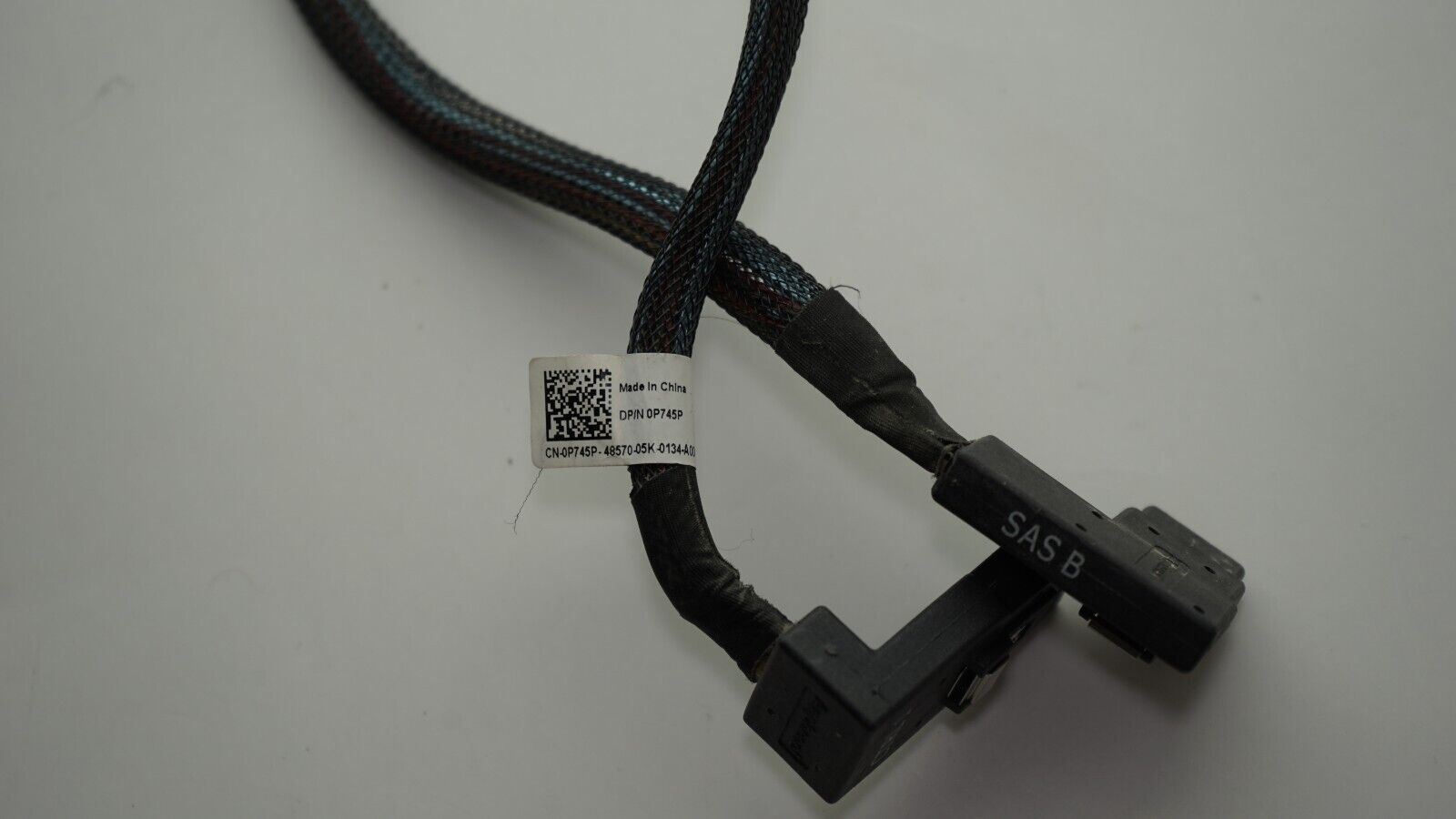 Dell PowerEdge R510 Mini-SAS B to H700/H200 Controller Cable // P745P / 0P745P (Used) // สินค้ารับประกัน โดย บริษัท อะไหล่เซิร์ฟเวอร์ จำกัด