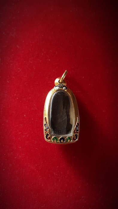 ไม้งิ้วดำโบราณ