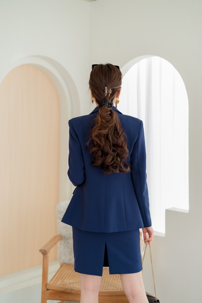 กระโปรงผู้หญิง/กระโปรงผู้หญิงทำงาน สีขาว/สีดำ/สีกรม (ไม่รวมเสื้อสูท)