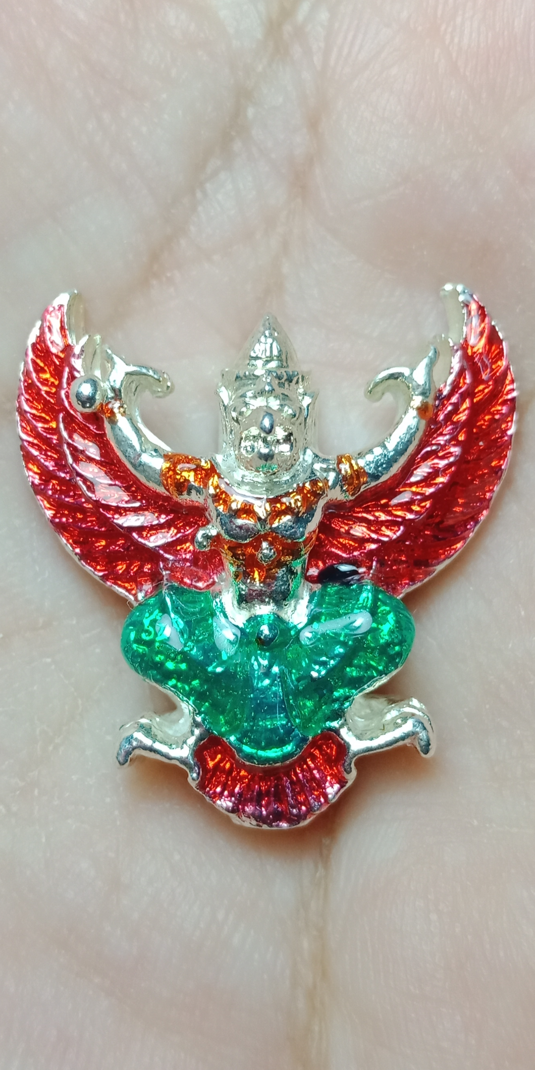 พญาครุฑ รุ่นมหาอำนาจ มหาบารมี หลวงพ่อพัฒน์ วัดห้วยด้วน จ.นครสวรรค์ กะไหล่เงินลงยา