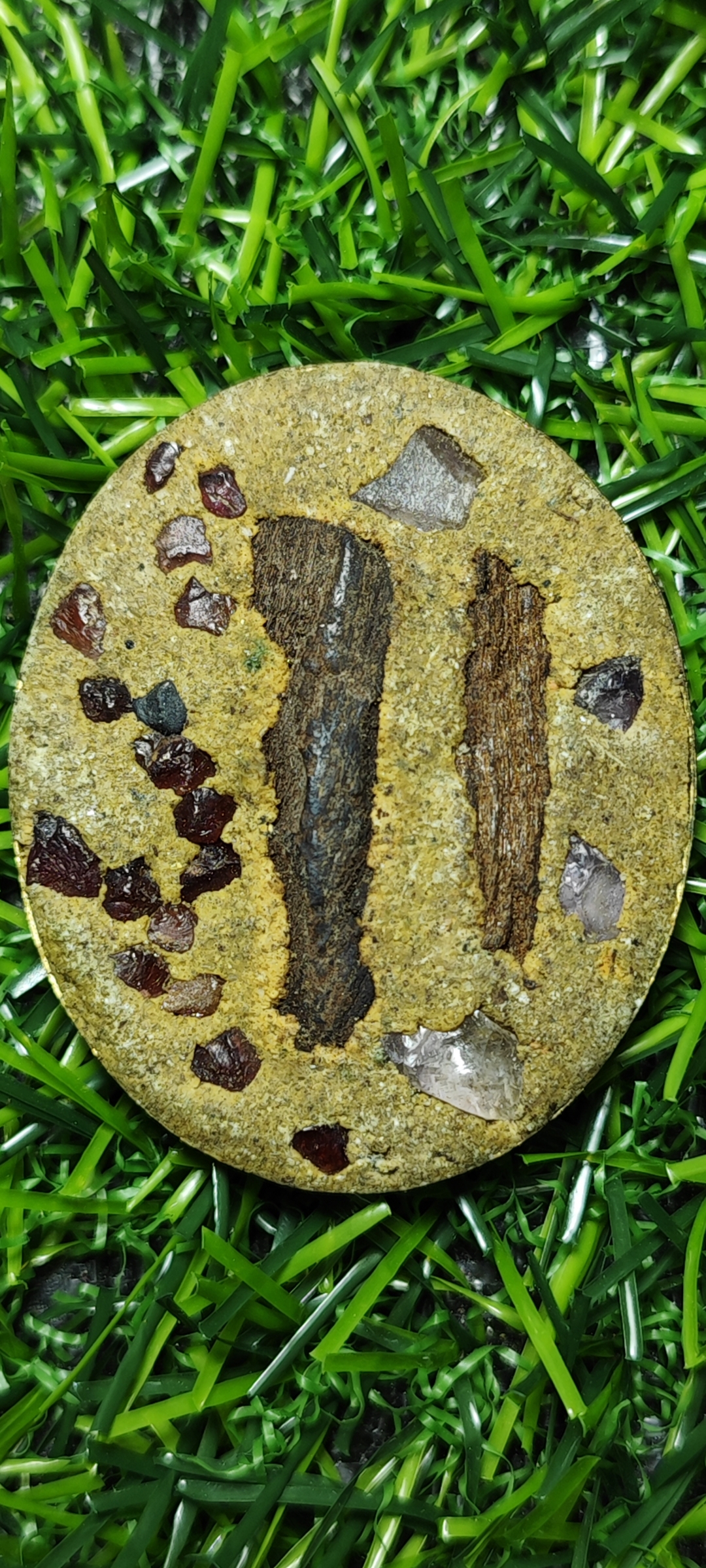 กุมารทองกวักสองมือ พระอาจารย์อนุสรณ์ (ต้อม) ปภสสฺโร วัดท่าสะแบง จ.ร้อยเอ็ด