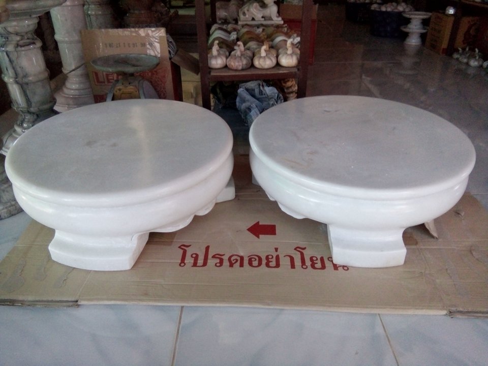 กระถางธูปหินอ่อนสามขา