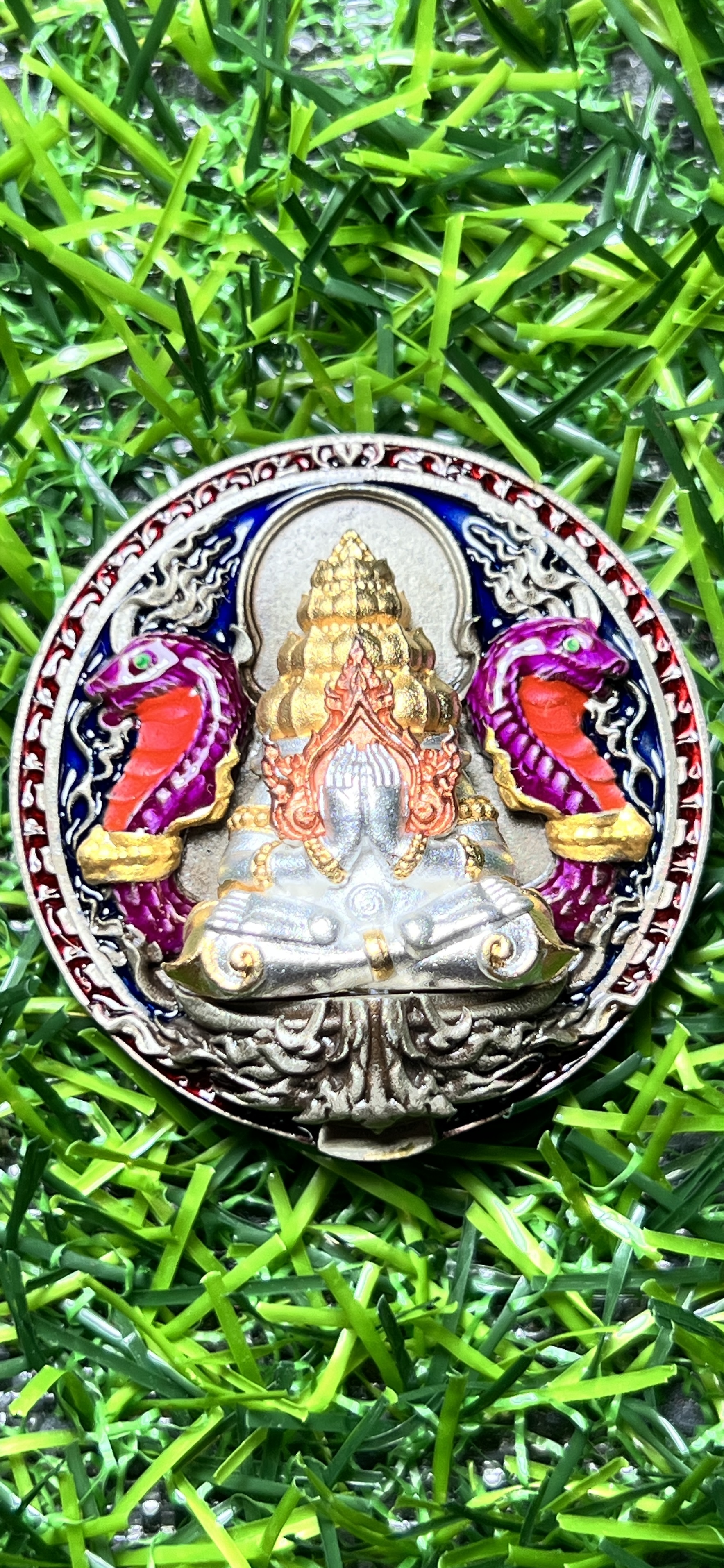 เหรียญปิดตาพังพระกาฬ พุทธศิลป์ ประกบ 2 ชิ้น รุ่น "ลูกกูต้องรวย" (หลวงปู่อิ่ม วัดทุ่งนาใหม่ จ.นครศรีธรรมราช)