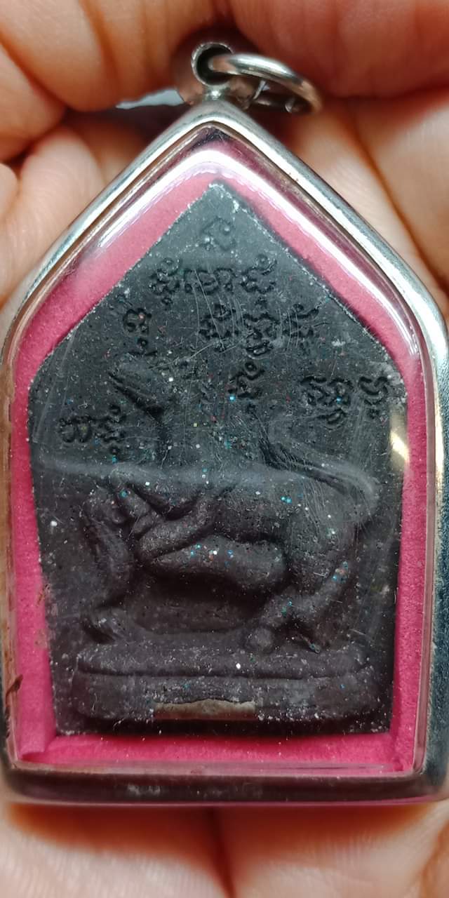 ขุนแผน หลังม้าเสพนาง หลวงปู่ชื่น วัดตาอี รุ่นรับทรัพย์ ปี 45