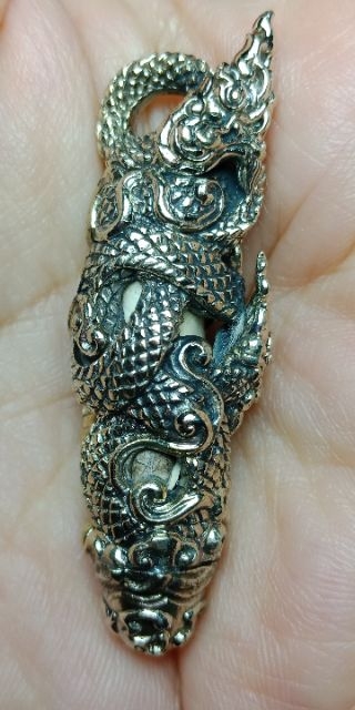 ตะกรุดนาคบาศ รุ่น มงคลนาคราช เนื้อทองขาว หลวงปู่คำบุ วัดกุดชมภู