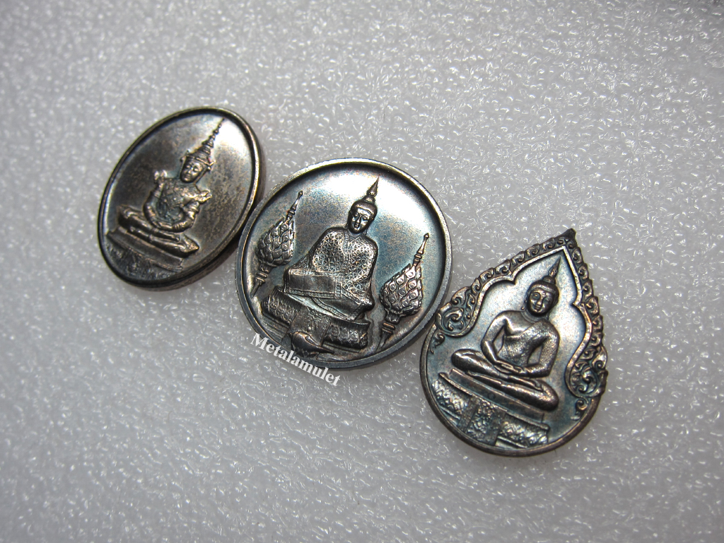 ชุดเหรียญพระแก้วมรกต 3 ฤดู เนื้อเงิน