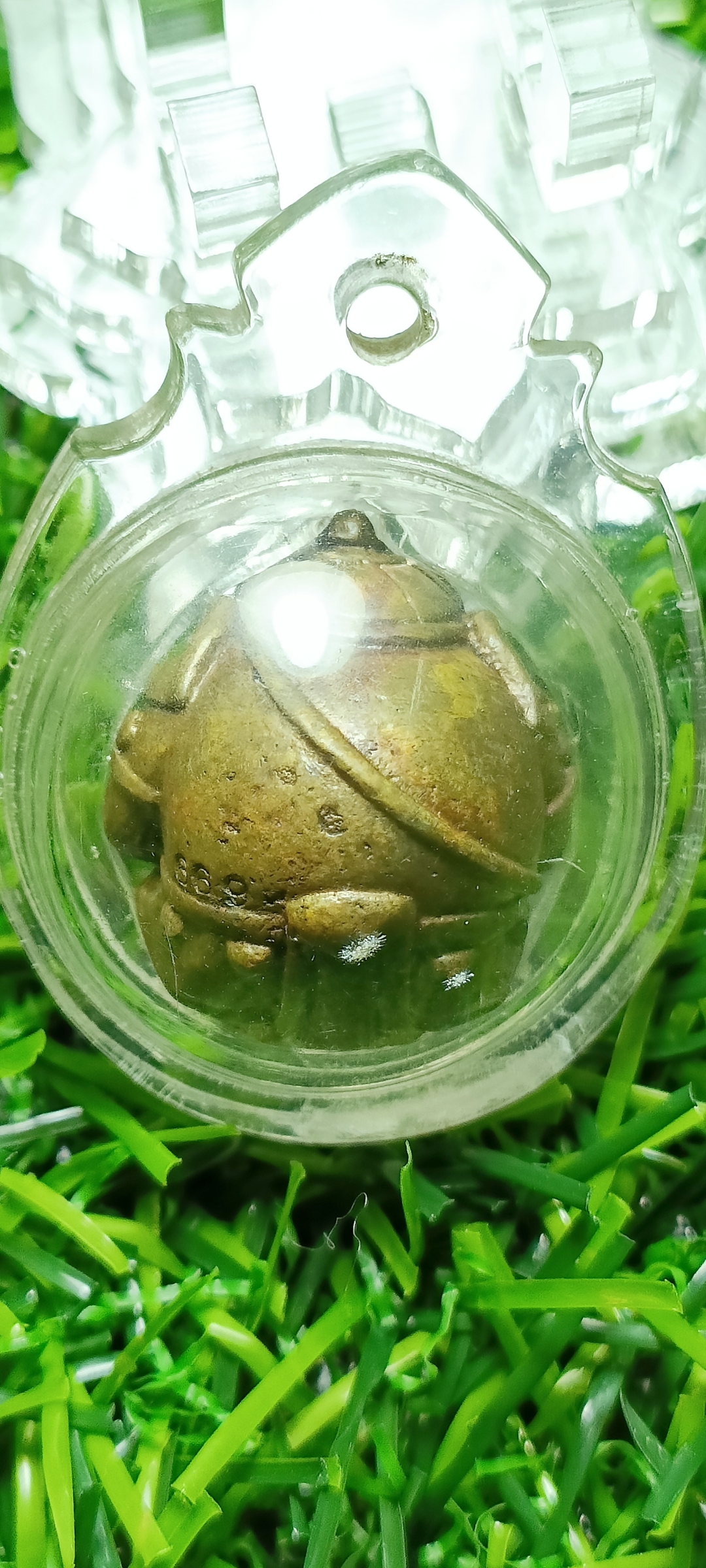 ลูกอมพระพิฆเนศ รุ่นสรงน้ำ 86 พ่อท่านคล้อย วัดภูเขาทอง 2557 เนื้อทองระฆัง กว้าง 1.5 ซม. สูง 2 ซม.