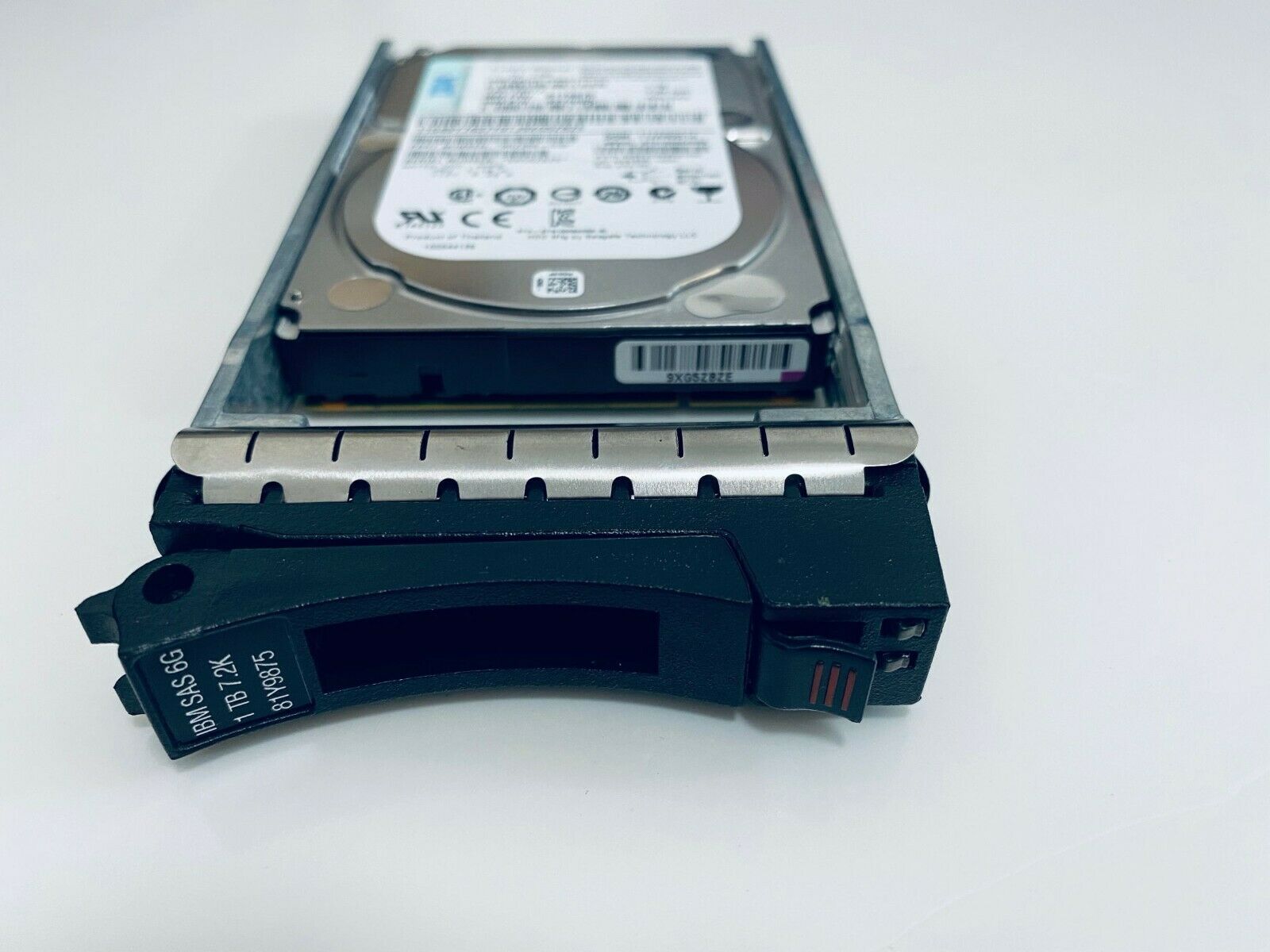 IBM 81Y9875 81Y9872 81Y9885 ST91000640SS 2.5" 1TB SAS 6G/S 7.2K DS3524 DS3500 HDD Hard Drive สินค้ารับประกัน โดย บริษัท อะไหล่เซิร์ฟเวอร์ จำกัด