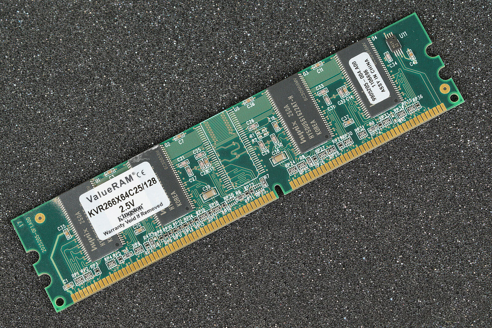 Kingston 128MB PC2100U Memory RAM DDR-266MHz / KVR266X64C25/128 / 9905205-004 // (USED) สินค้ารับประกัน โดย บริษัท อะไหล่เซิร์ฟเวอร์ จำกัด