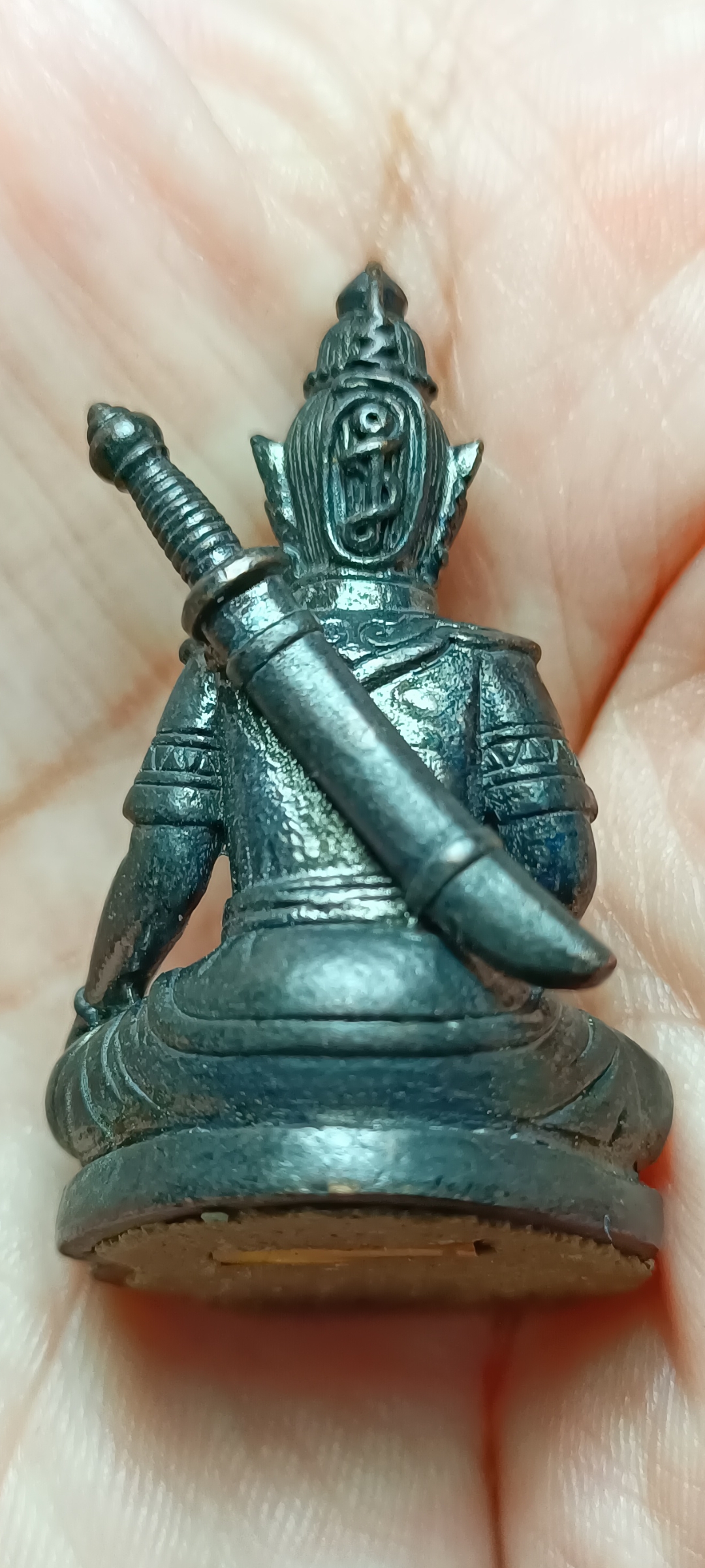 ขุนแผนกุมารทอง หลวงพ่อปิ่น วัดหนองเกษร ต.เกาะสาลพระ อ.อัดเพล ง จ.ราชบุรี