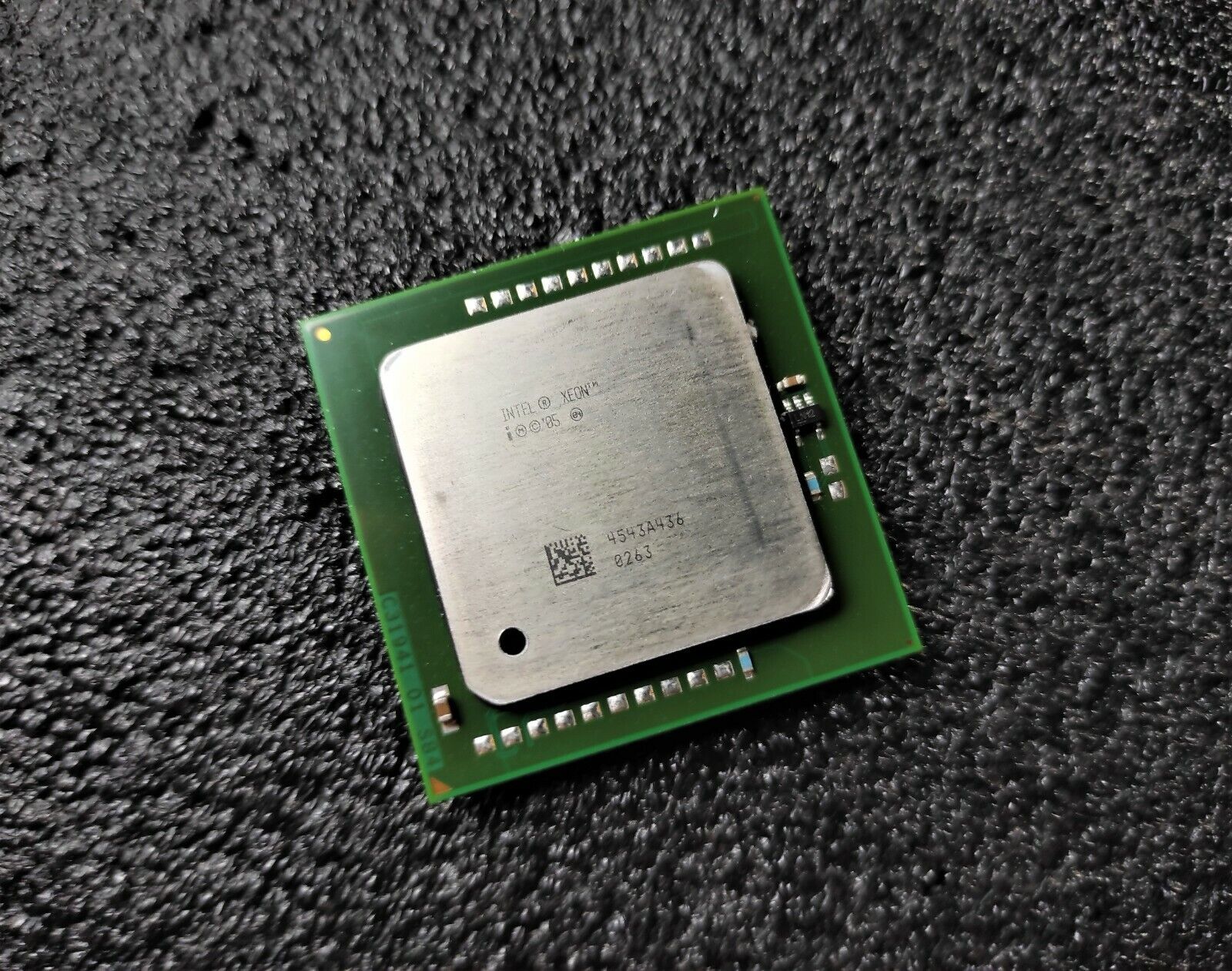 Intel Xeon SL8KQ Socket 604 3.2GHz 3200DP/1M/800 HT Nocona 90nm CPU (Used) // สินค้ารับประกัน โดย บริษัท อะไหล่เซิร์ฟเวอร์ จำกัด