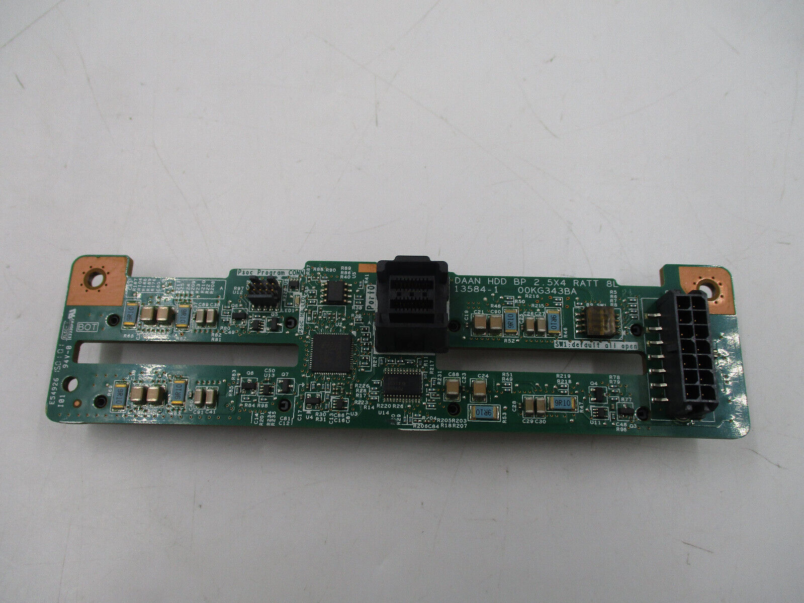 Lenovo X3550 M5 2.5" 4-Bay SFF Hard Drive Backplane // 00FJ755 (Used) // สินค้ารับประกัน โดย บริษัท อะไหล่เซิร์ฟเวอร์ จำกัด