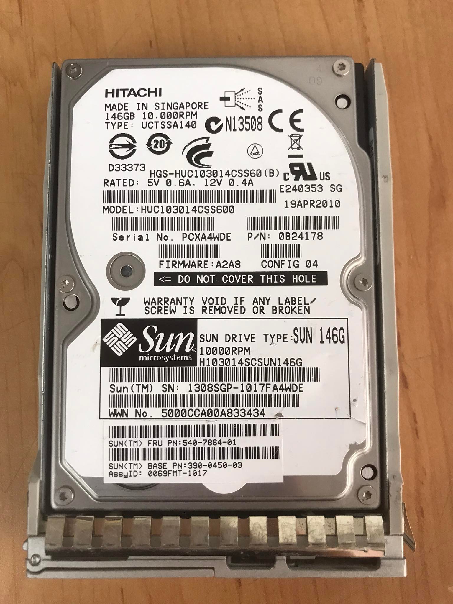 SUN / HITACHI 146GB 10K 3G SAS 2.5 SFF HOT-SWAP // 540-7864-01 / 390-0450-03 / H103014SCSUN146G / HUC103014CSS600 / 0B24178 (Used) // สินค้ารับประกัน โดย บริษัท อะไหล่เซิร์ฟเวอร์ จำกัด