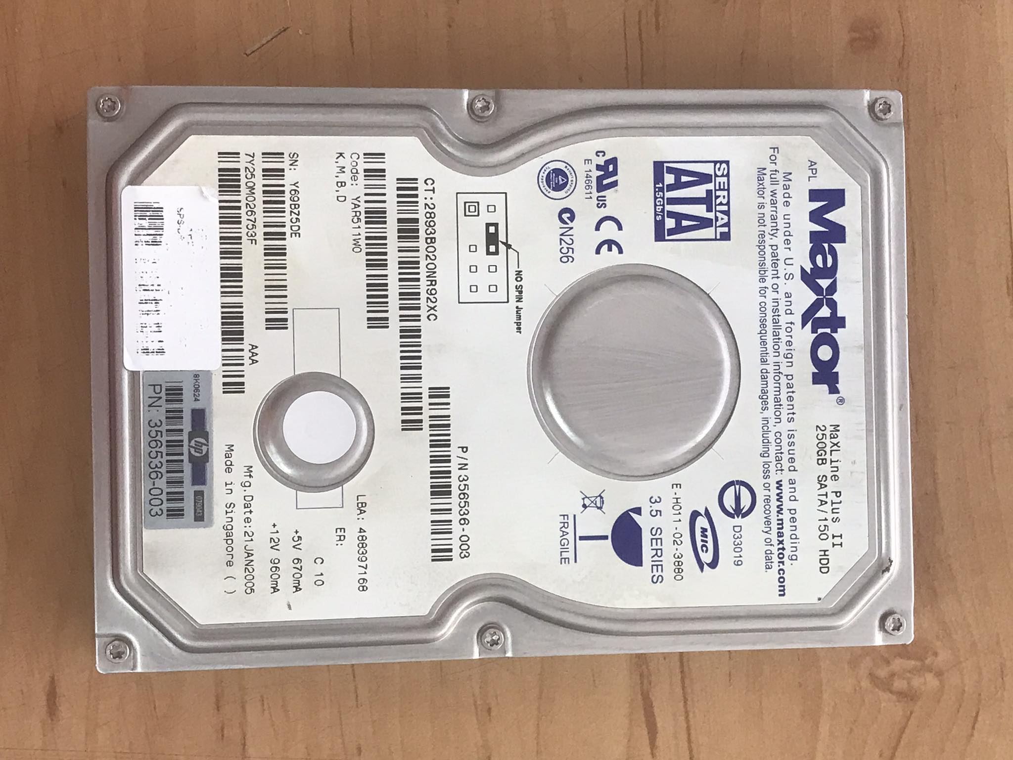 HP / Maxtor 250GB 7.2K Sata 1.5 Gbps 3.5 "Hard Disk // 356536-003 YAR511W0 353044-001 (Used) // สินค้ารับประกัน โดย บริษัท อะไหล่เซิร์ฟเวอร์ จำกัด