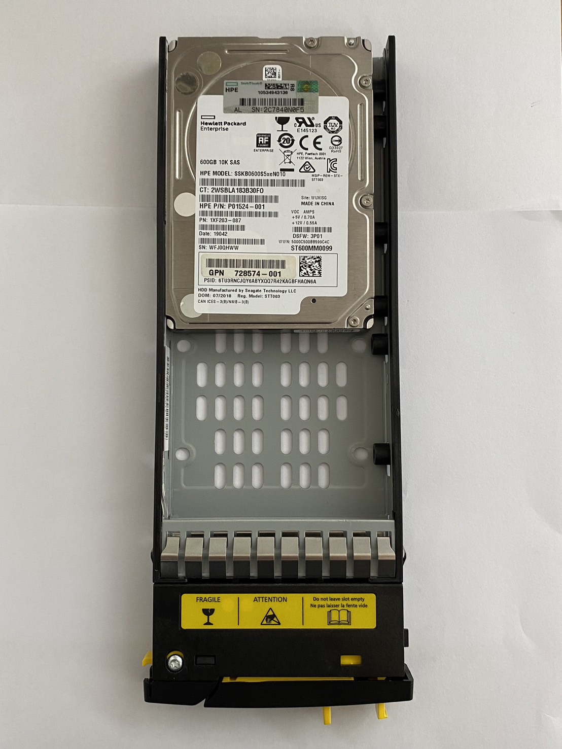 HP 600GB 10K 6G SAS 2.5'' HDD 3PAR // HDD P01524-001 / Tray 710386-001 / GPN 728574-001 / SSKB0600S5xeN010 / ST600MM0099 / 1XF203-087 (Used) // สินค้ารับประกัน โดย บริษัท อะไหล่เซิร์ฟเวอร์ จำกัด
