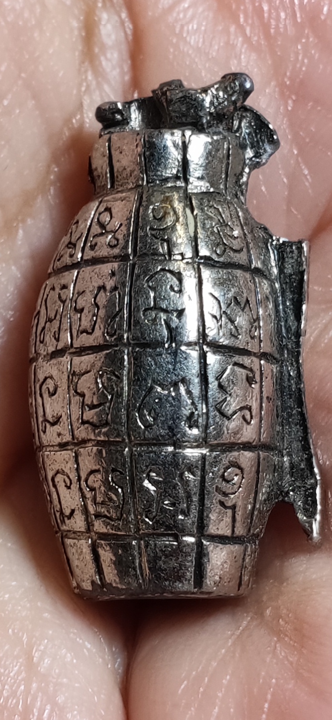 ตะกรุดลูกระเบิดทรัพย์ หลวงพ่อไวพจน์ วัดสามง่าม นนทบุรี