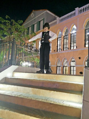 ชาลีแชปลิ้นโชว์ Chales Show