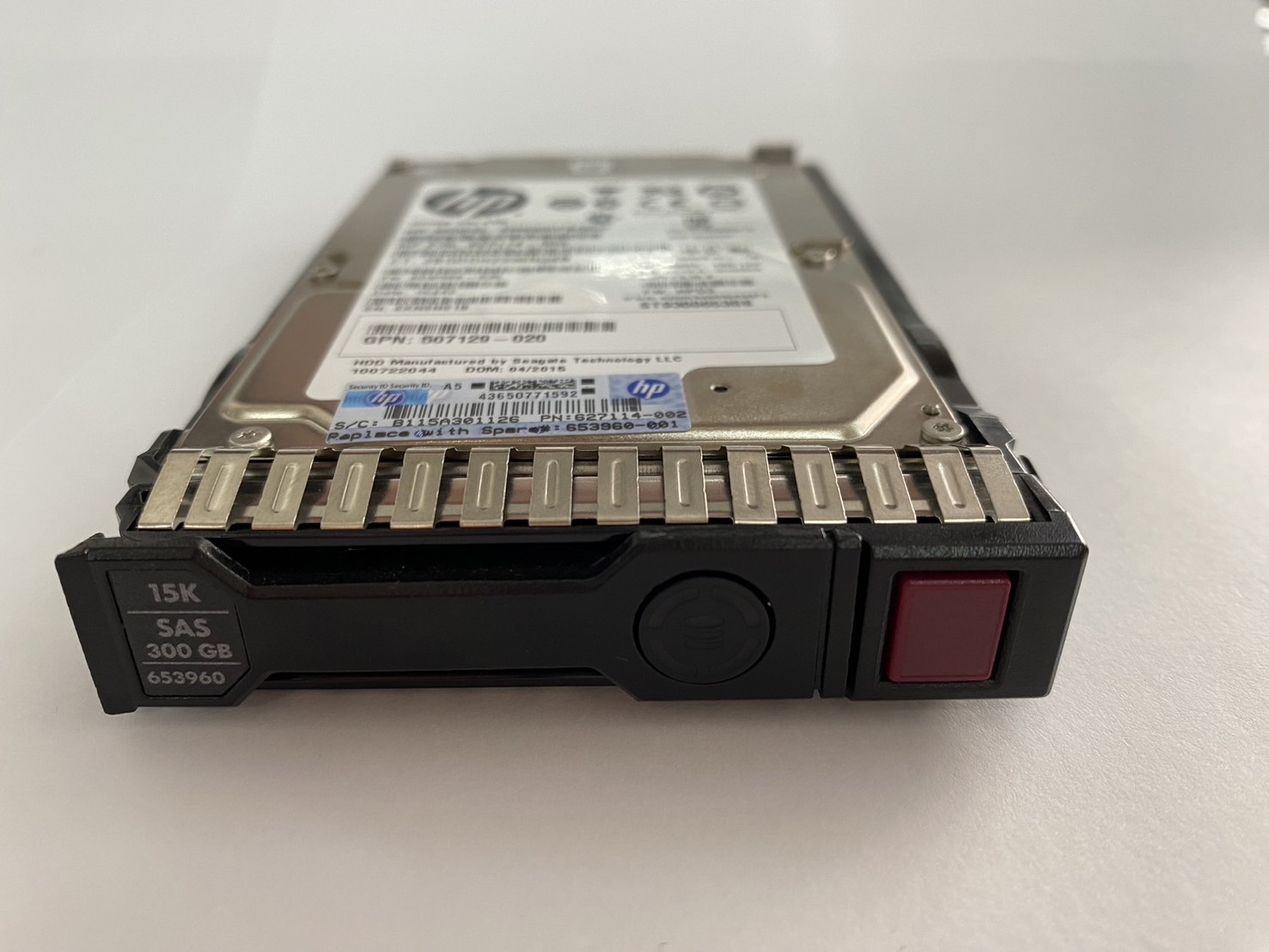 HP 300GB 15K 6G SAS 2.5" SFF DP Hard Drive // HDD 627114-002 / Tray 653960-001 / EH0300FBQDD / GPN 507129-020 / ST9300653SS / 9SW066-035 (Used) // สินค้ารับประกัน โดย บริษัท อะไหล่เซิร์ฟเวอร์ จำกัด