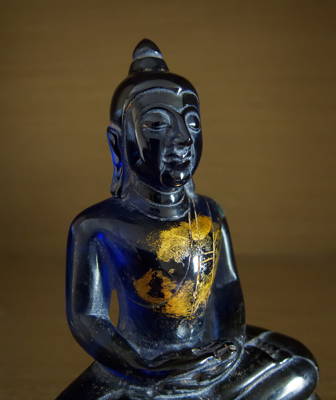 พระพุทธรูปแก้ว