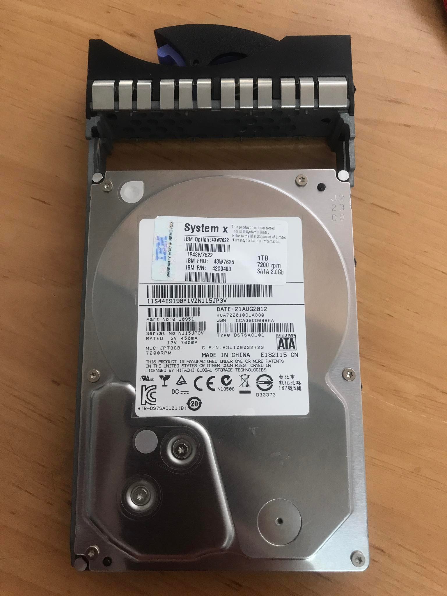 IBM System X 1TB 7.2K SATA 3.5" 3G Hard Disk // 43W7625 / 42C0400 / 43W7622 (Used) // สินค้ารับประกัน โดย บริษัท อะไหล่เซิร์ฟเวอร์ จำกัด