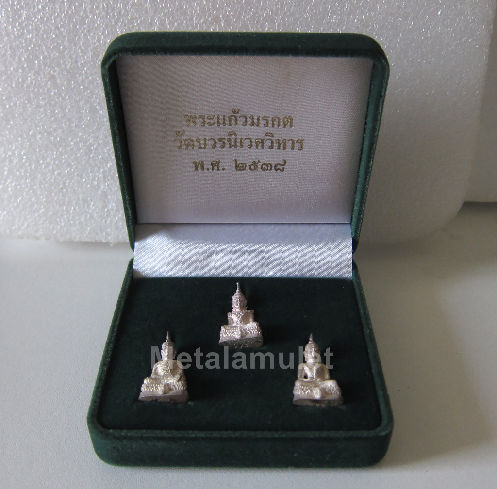 รูปเหมือน พระแก้วมรกต 3 ฤดู เนื้อเงิน