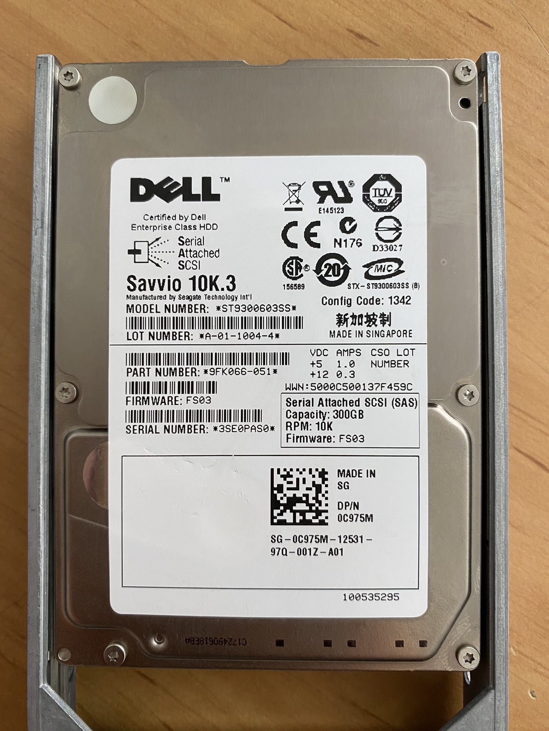 Dell 300GB 10K 6G SAS 2.5'' Hard Drive - 6.3cm // 0C975M / ST9300603SS / 9FK066-051 (Used) // สินค้ารับประกัน โดย บริษัท อะไหล่เซิร์ฟเวอร์ จำกัด