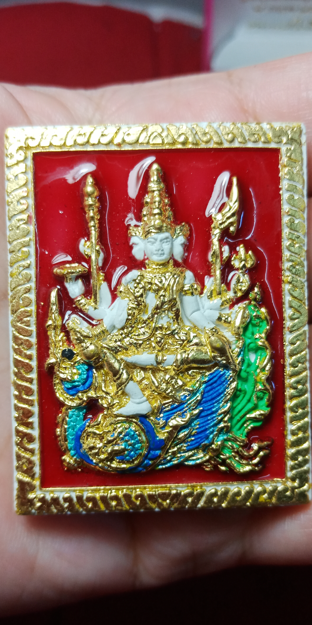 ท้าวมหาพรหม รุ่นประสิทธิโชค เนื้อผงว่านลงยา วัดเพลง ขนาด 4 x 5.1 x 0.9 ซม.