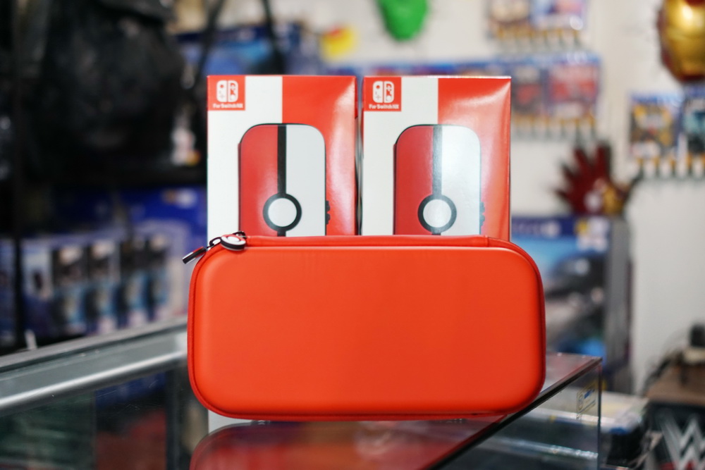 Nintendo Switch Case Hard Pouch (Pokeball)