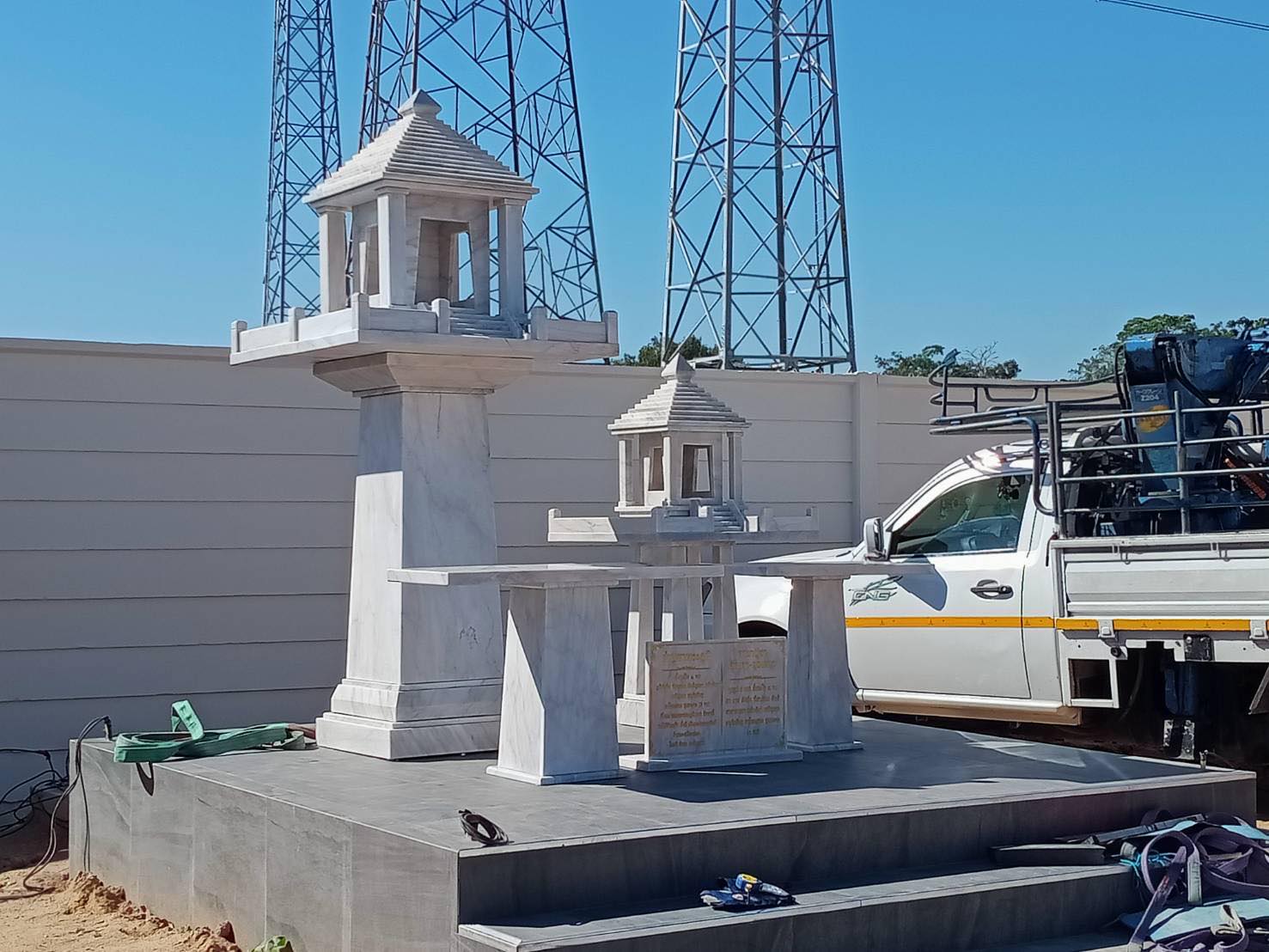 ศาลพระภูมิโมเดิร์นหินอ่อน