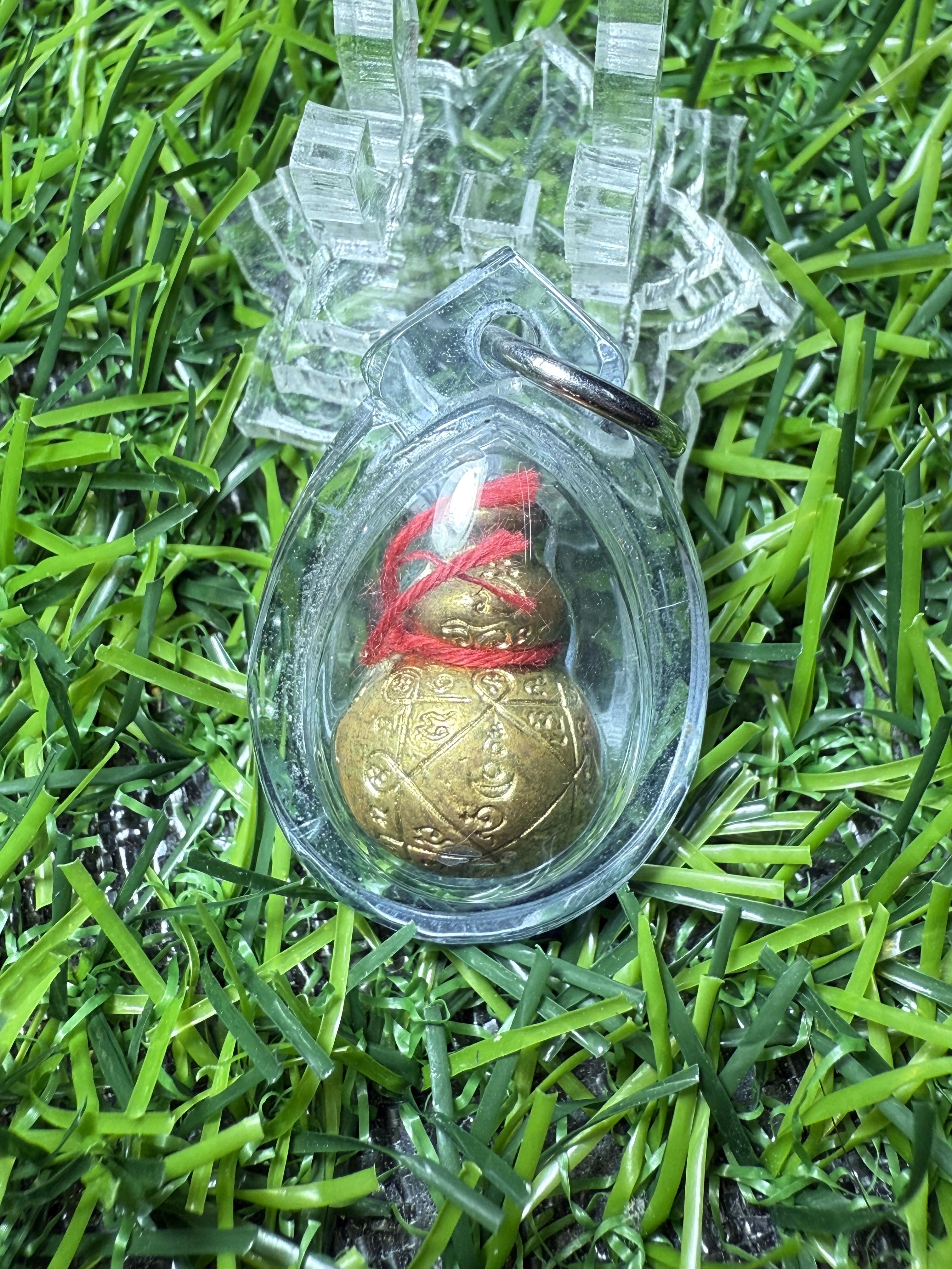 น้ำเต้ามหาโภคทรัพย์ เครื่องรางโบราณดูดทรัพย์สินเงินทองให้ไหลมาเทมา หลวงพ่อเจ้าคุณรักษ์ วัดสุทธาวาส วิปัสสนา