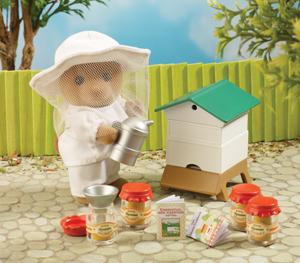ซิลวาเนียน คนเลี้ยงผึ้งและรังผึ้ง (UK) Sylvanian Families Beekeeper & Beehive