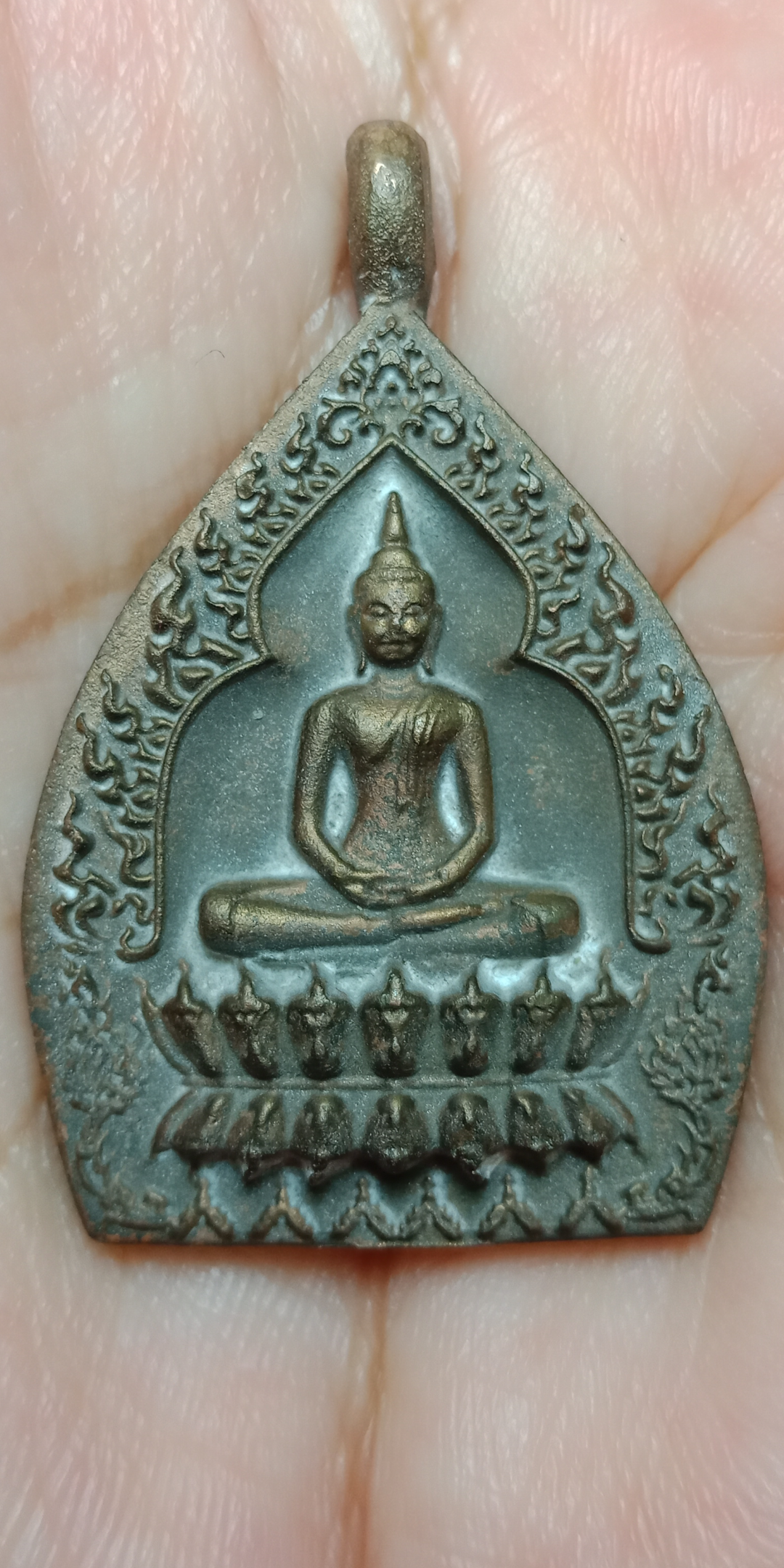 เหรียญเจ้าสัวโสธร รวย 57 ชมรมนักข่าวและช่างภาพพระเครื่อง ปี 2557