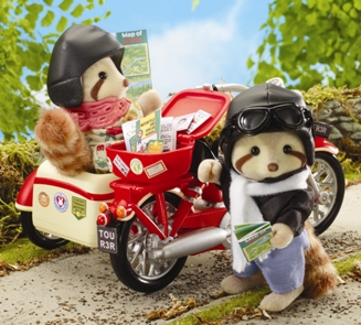 ซิลวาเนียน ปู่่และย่าแรคคูนกับมอเตอร์ไซด์ (UK) Sylvanian Families Motorcycle & Sidecar