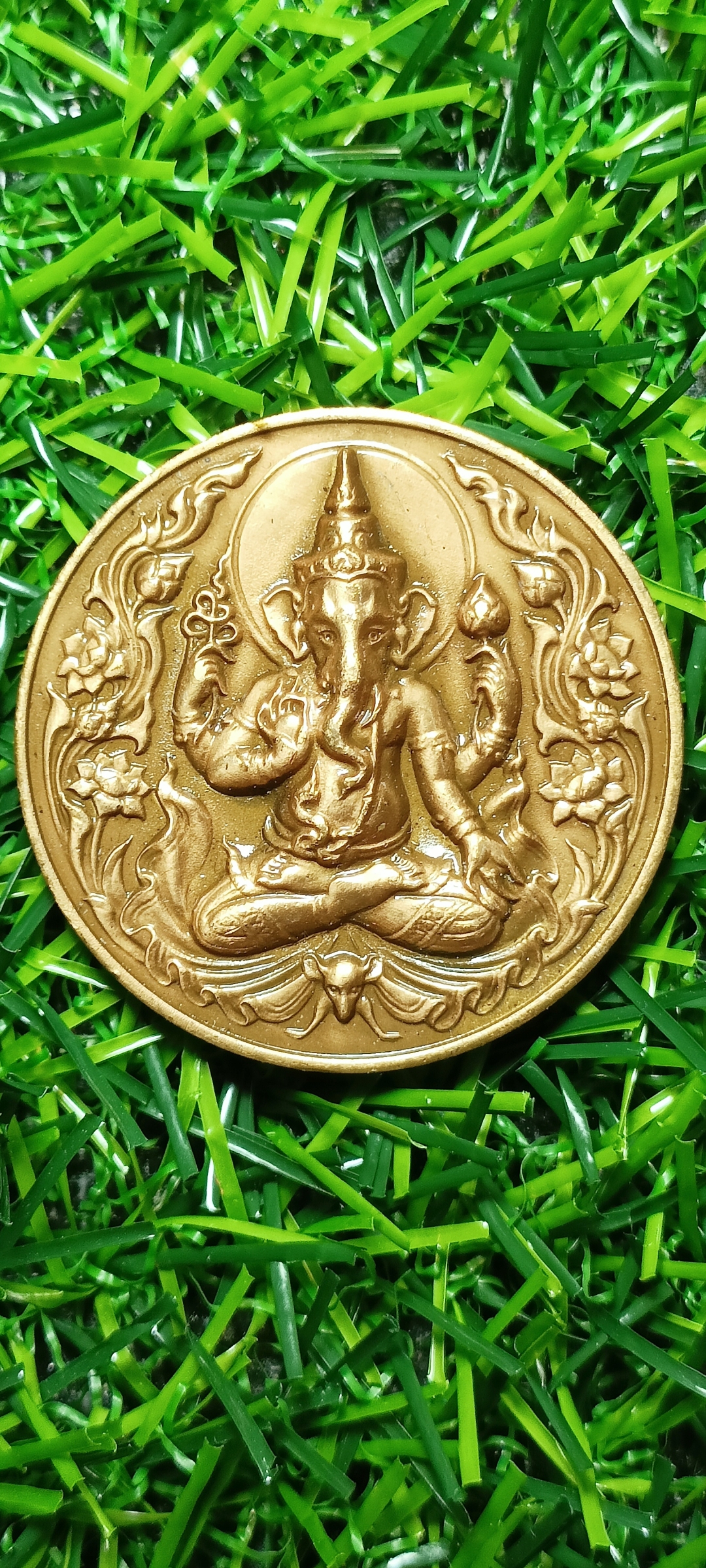 เหรียญพระพิฆเนศ ปางประทานพร สร้างโดยหุ่นละครเล็กโจหลุยส์ ปี 2551